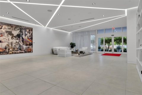 Condominio en venta en Miami, Florida, 2 dormitorios, 91.79 m2 № 1983296 - foto 29