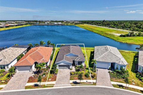 House in Englewood, Florida 3 bedrooms, 204.48 sq.m. № 2393487 - photo 3