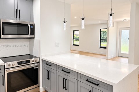 Casa en venta en Plantation, Florida, 3 dormitorios, 148.64 m2 № 2382409 - foto 15
