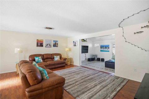 House in Bradenton, Florida 3 bedrooms, 184.13 sq.m. № 2233735 - photo 11