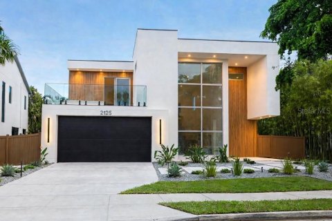 Casa en Sarasota, Florida 5 dormitorios, 336.12 m2 № 2386166