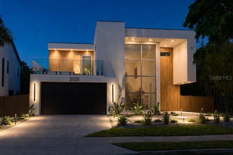 Casa en venta en Sarasota, Florida, 5 dormitorios, 336.12 m2 № 2386166 - foto 2