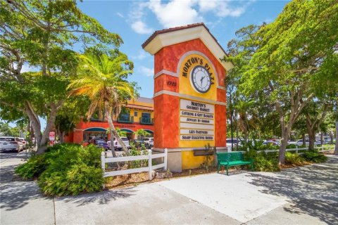 Casa en venta en Sarasota, Florida, 5 dormitorios, 336.12 m2 № 2386166 - foto 6