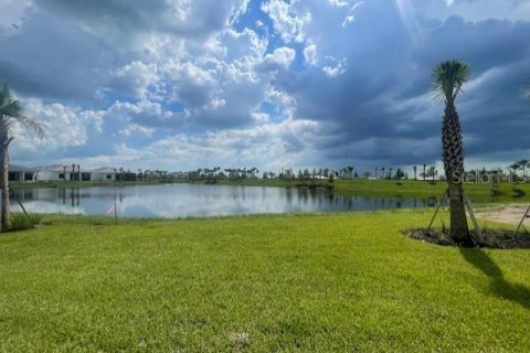 Casa en venta en Lakewood Ranch, Florida, 3 dormitorios, 193.24 m2 № 1886038 - foto 7