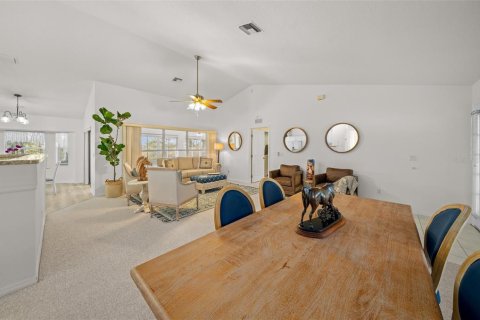House in Ocala, Florida 2 bedrooms, 123.75 sq.m. № 1411539 - photo 6