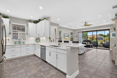 Villa ou maison à vendre à Palmetto, Floride: 2 chambres, 146.97 m2 № 2405434 - photo 4