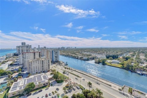 Copropriété à vendre à Hollywood, Floride: 2 chambres, 145.86 m2 № 2000513 - photo 3