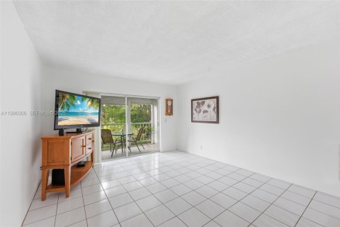 Copropriété à vendre à Hollywood, Floride: 1 chambre, 62.43 m2 № 2048032 - photo 15