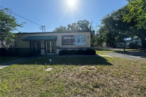 Commercial property in Jacksonville, Florida № 1560027 - photo 8