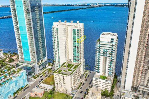 Condominio en venta en Miami, Florida, 2 dormitorios, 140.1 m2 № 1964906 - foto 18