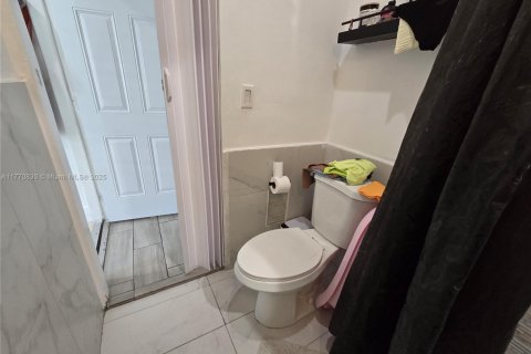 Купить виллу или дом в Майами, Флорида 3 спальни, 94.85м2, № 2053886 - фото 21