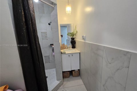 Купить виллу или дом в Майами, Флорида 3 спальни, 94.85м2, № 2053886 - фото 23