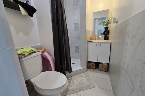 Купить виллу или дом в Майами, Флорида 3 спальни, 94.85м2, № 2053886 - фото 25