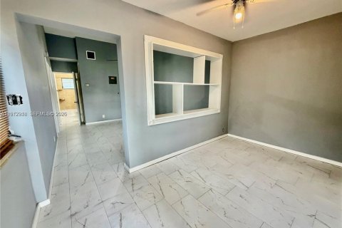 Apartment in Fort Lauderdale, Florida 2 bedrooms, 65.96 sq.m. № 2085319 - photo 4