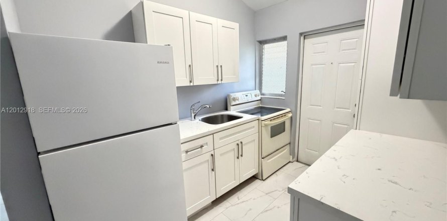 Apartment in Fort Lauderdale, Florida 2 bedrooms, 65.96 sq.m. № 2085319