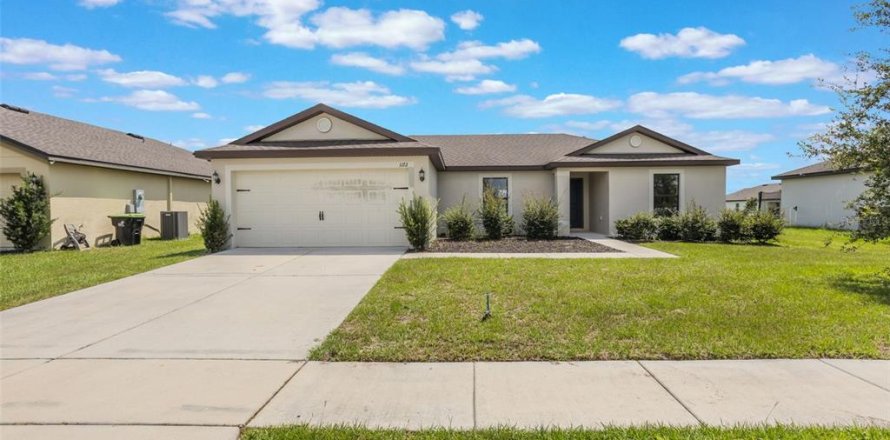 Casa en Mascotte, Florida 3 dormitorios, 135.27 m2 № 1901744