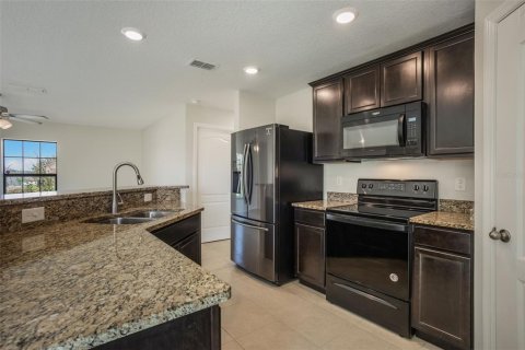 Casa en alquiler en Mascotte, Florida, 3 dormitorios, 135.27 m2 № 1901744 - foto 7