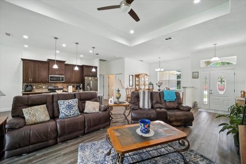 Casa en venta en Palm Coast, Florida, 3 dormitorios, 172.98 m2 № 1791156 - foto 9