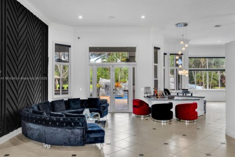 House in Davie, Florida 5 bedrooms, 383.69 sq.m. № 1971514 - photo 14