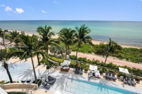 Condo in Miami Beach, Florida, 3 bedrooms  № 1955964 - photo 14