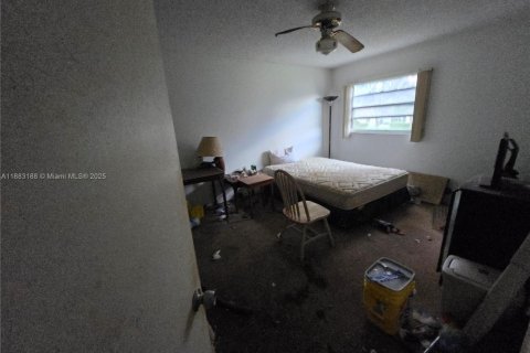 Condo in Pembroke Pines, Florida, 2 bedrooms  № 1945169 - photo 3
