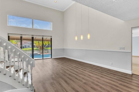 Купить виллу или дом в Плантация, Флорида 4 спальни, 226.5м2, № 2043692 - фото 7