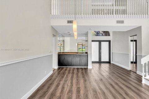 Купить виллу или дом в Плантация, Флорида 4 спальни, 226.5м2, № 2043692 - фото 17