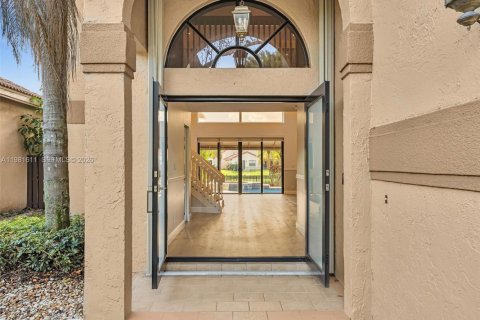 Купить виллу или дом в Плантация, Флорида 4 спальни, 226.5м2, № 2043692 - фото 5