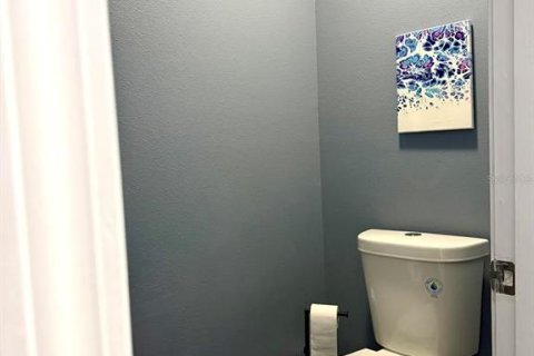 Casa en venta en New Port Richey, Florida, 5 dormitorios, 298.22 m2 № 2167098 - foto 18