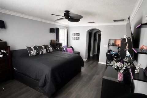 Casa en venta en New Port Richey, Florida, 5 dormitorios, 298.22 m2 № 2167098 - foto 14