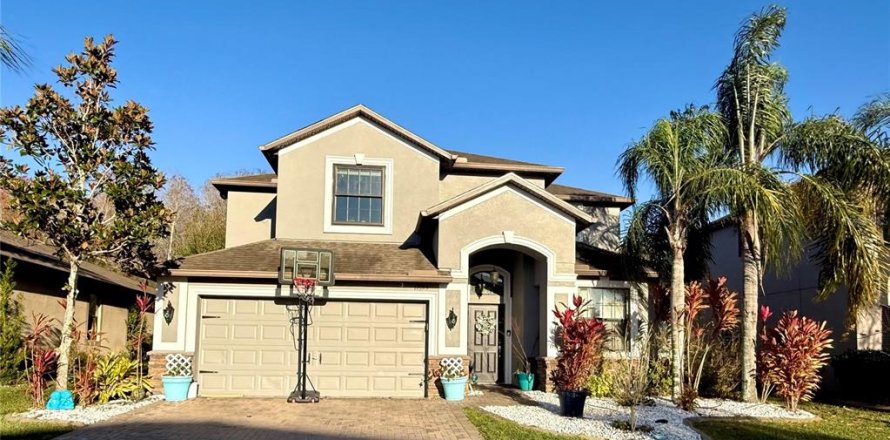 Casa en New Port Richey, Florida 5 dormitorios, 298.22 m2 № 2167098
