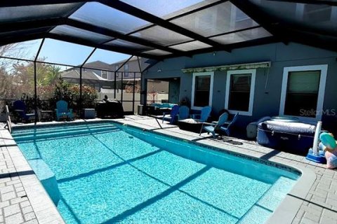 Casa en venta en New Port Richey, Florida, 5 dormitorios, 298.22 m2 № 2167098 - foto 2