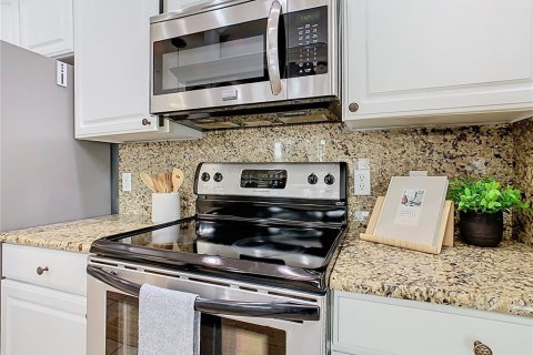 Casa en venta en Auburndale, Florida, 5 dormitorios, 339.28 m2 № 2228424 - foto 18
