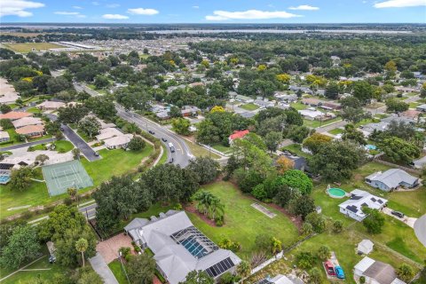 Casa en venta en Auburndale, Florida, 5 dormitorios, 339.28 m2 № 2228424 - foto 4