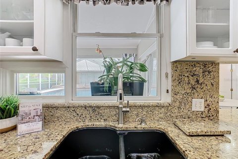 Casa en venta en Auburndale, Florida, 5 dormitorios, 339.28 m2 № 2228424 - foto 19
