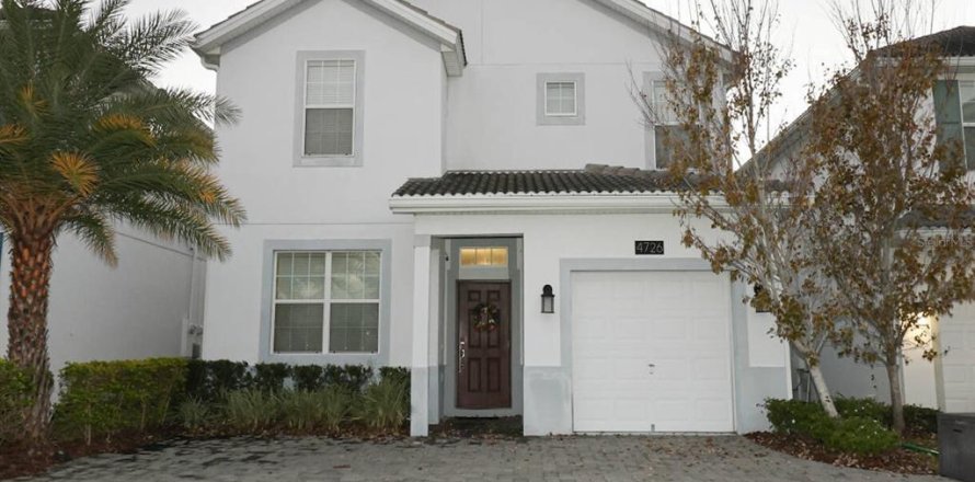 House in STOREY LAKE in Kissimmee, Florida 5 bedrooms, 286.23 sq.m. № 2393967