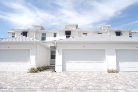 Adosado en alquiler en Punta Gorda, Florida, 3 dormitorios, 176.14 m2 № 1648475 - foto 1