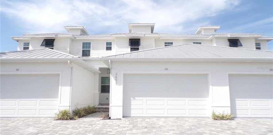 Adosado en Punta Gorda, Florida 3 dormitorios, 176.14 m2 № 1648475