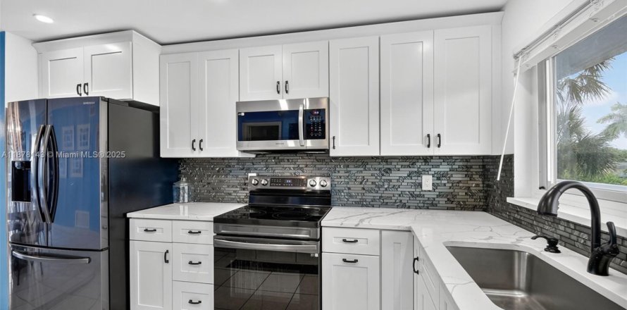 Condo à Boynton Beach, Floride, 2 chambres  № 2015824