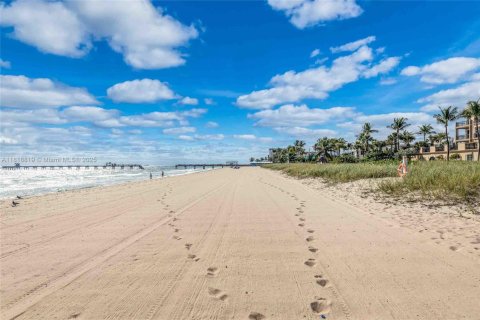 Condo in Lauderdale-by-the-Sea, Florida, 2 bedrooms  № 1785695 - photo 26