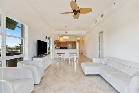 Condo in Lauderdale-by-the-Sea, Florida, 2 bedrooms  № 1785695 - photo 13