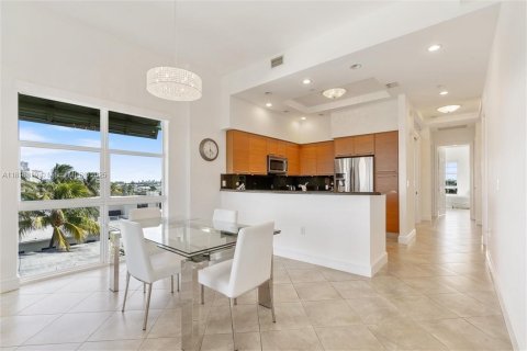 Condo in Lauderdale-by-the-Sea, Florida, 2 bedrooms  № 1785695 - photo 15