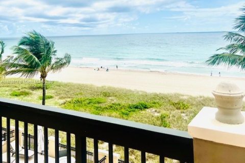 Condo in Lauderdale-by-the-Sea, Florida, 2 bedrooms  № 1785695 - photo 8