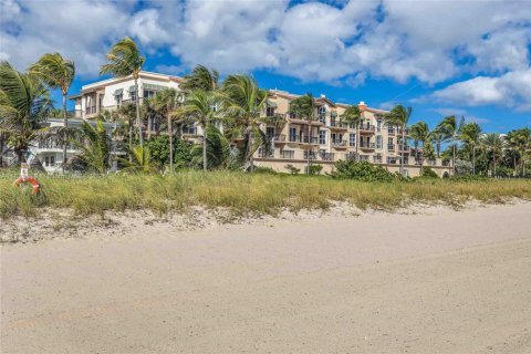 Condo in Lauderdale-by-the-Sea, Florida, 2 bedrooms  № 1785695 - photo 23