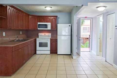 Снять в аренду кондоминиум в Хайалиа, Флорида 1 спальня, 84.54м2, № 2010510 - фото 6