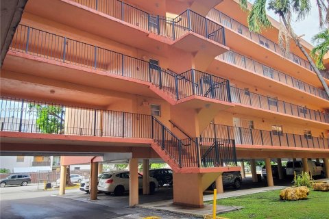 Снять в аренду кондоминиум в Хайалиа, Флорида 1 спальня, 84.54м2, № 2010510 - фото 15