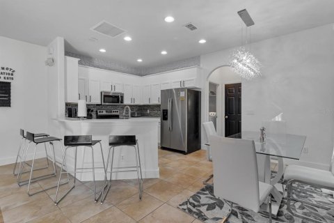 Casa en alquiler en Clermont, Florida, 4 dormitorios, 192.49 m2 № 2094416 - foto 4