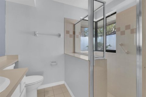 House in Apopka, Florida 3 bedrooms, 176.79 sq.m. № 2337227 - photo 25