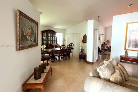 Casa en venta en Miramar, Florida, 3 dormitorios, 163.51 m2 № 2296022 - foto 8