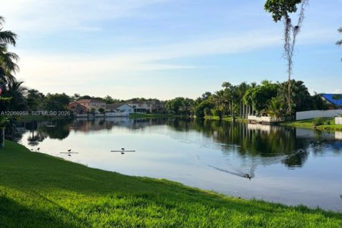 Casa en venta en Miramar, Florida, 3 dormitorios, 163.51 m2 № 2296022 - foto 16